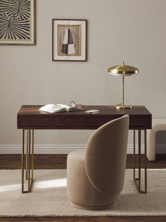 Cosily furnished home office with desk