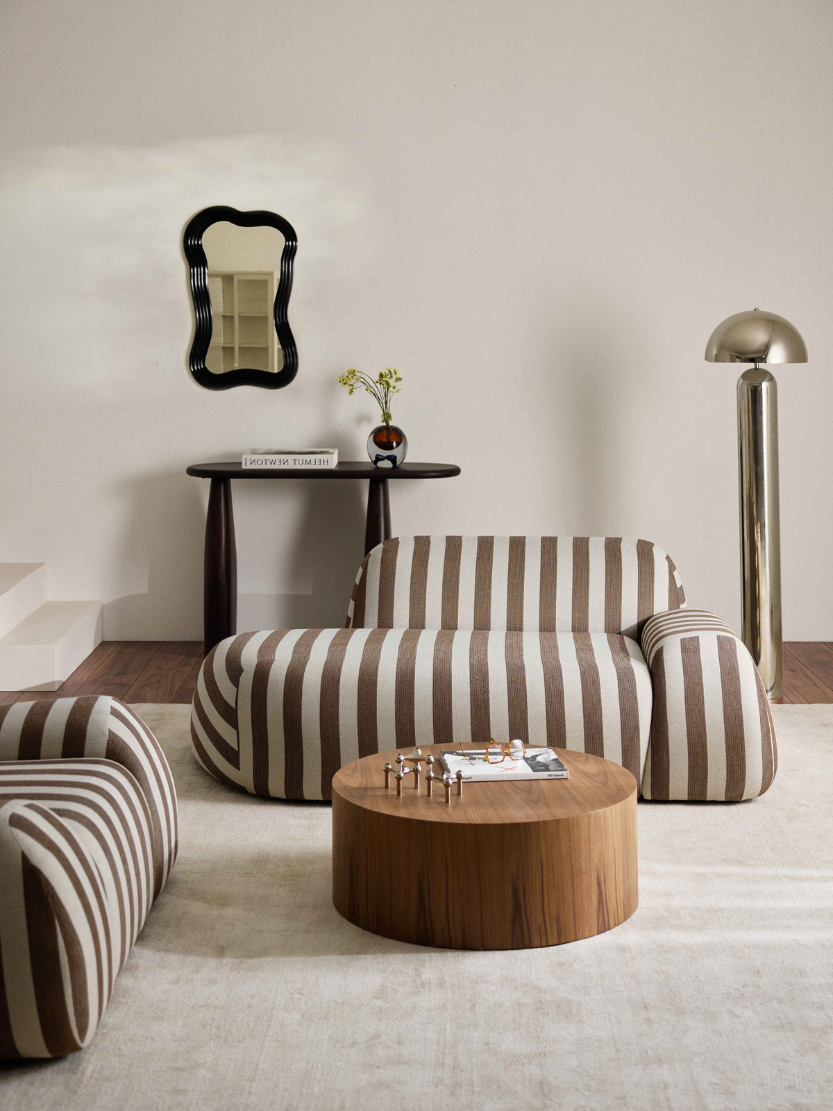 Wolke Striped Sofa (2-Seater) with Chaise Longue