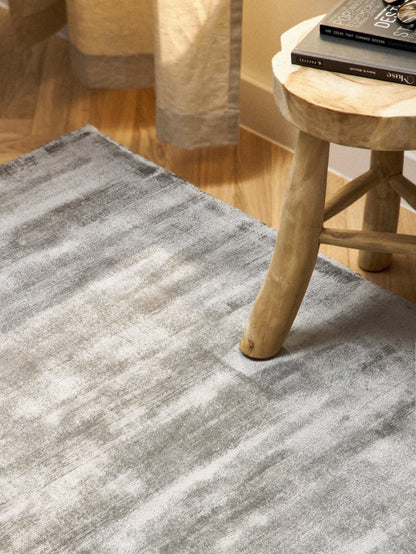 Jane Hand-Woven Viscose Rug