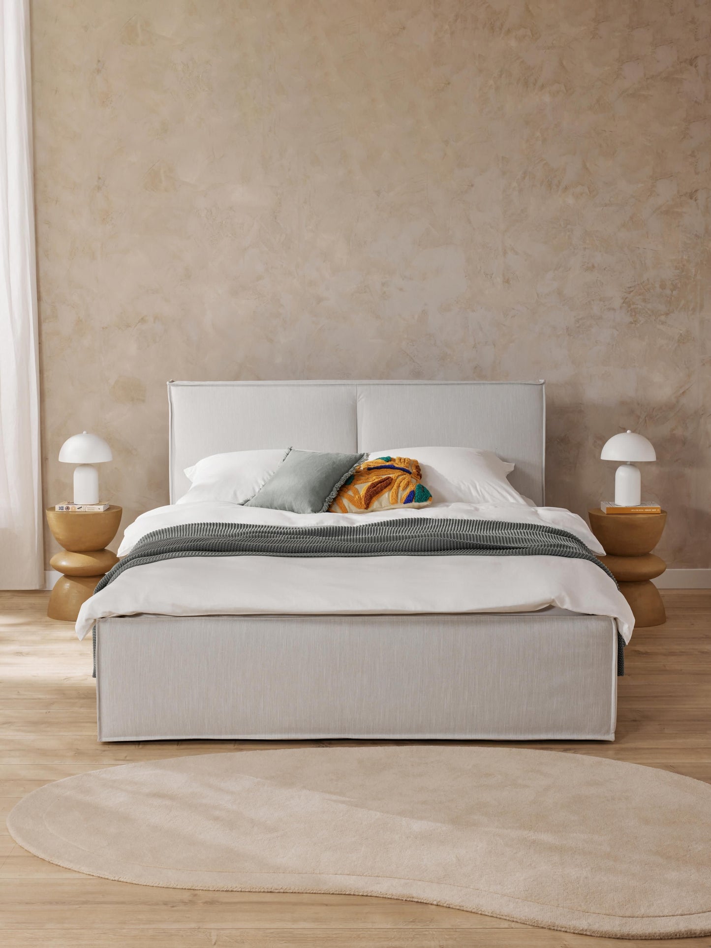 Dream Upholstered Bed with Storage