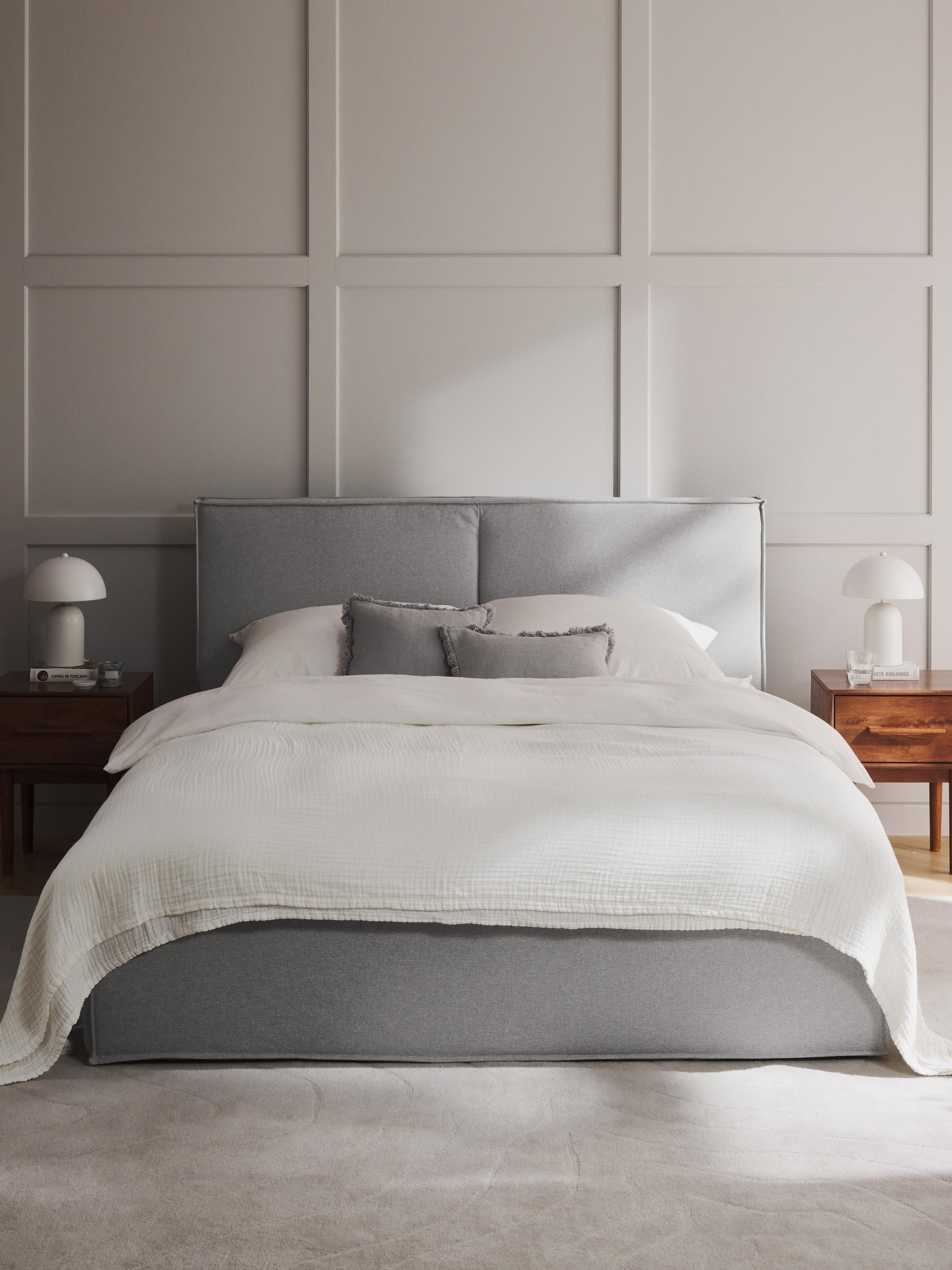 Dream Upholstered Bed with Storage