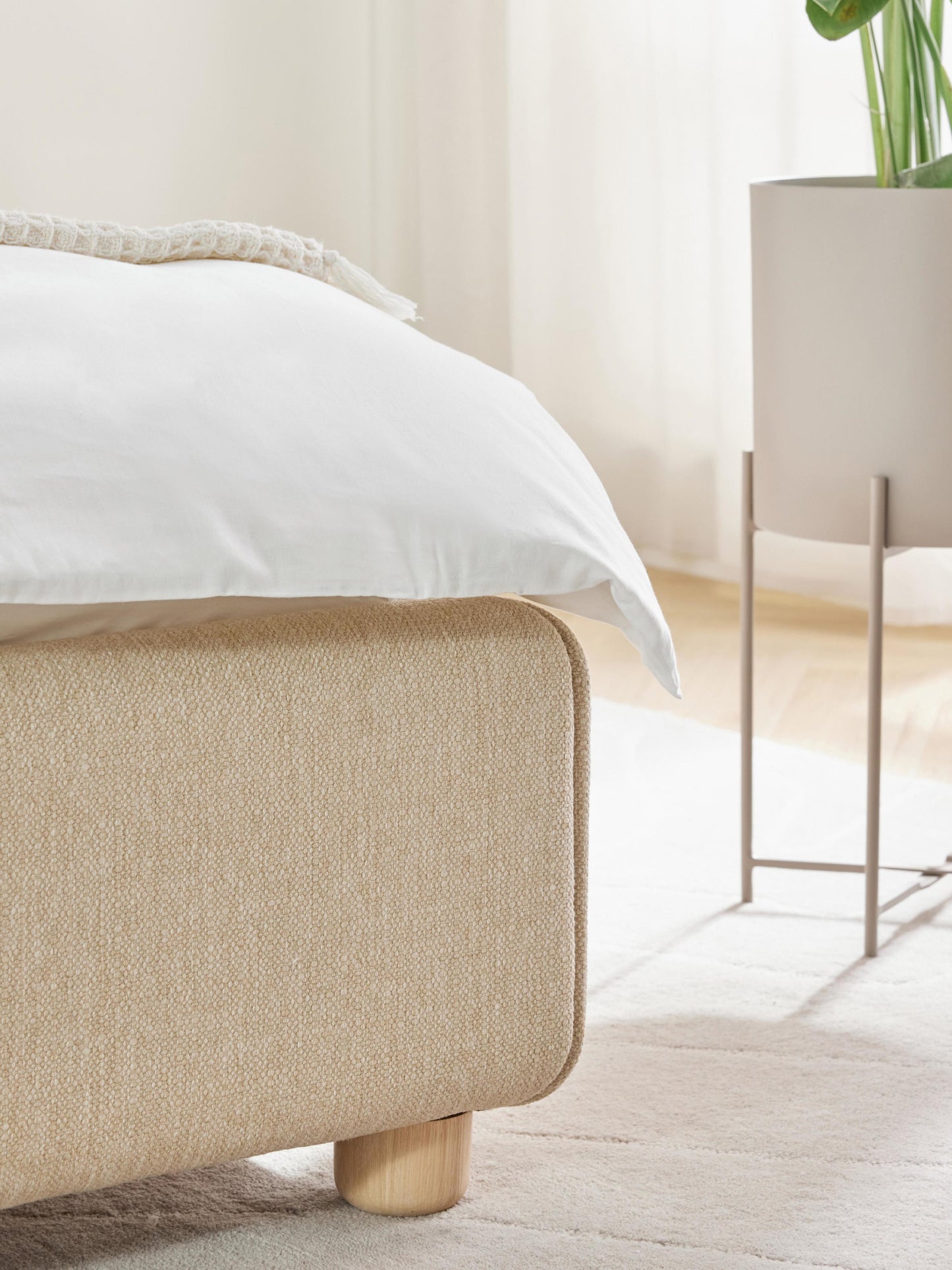 Ebba Upholstered Bed