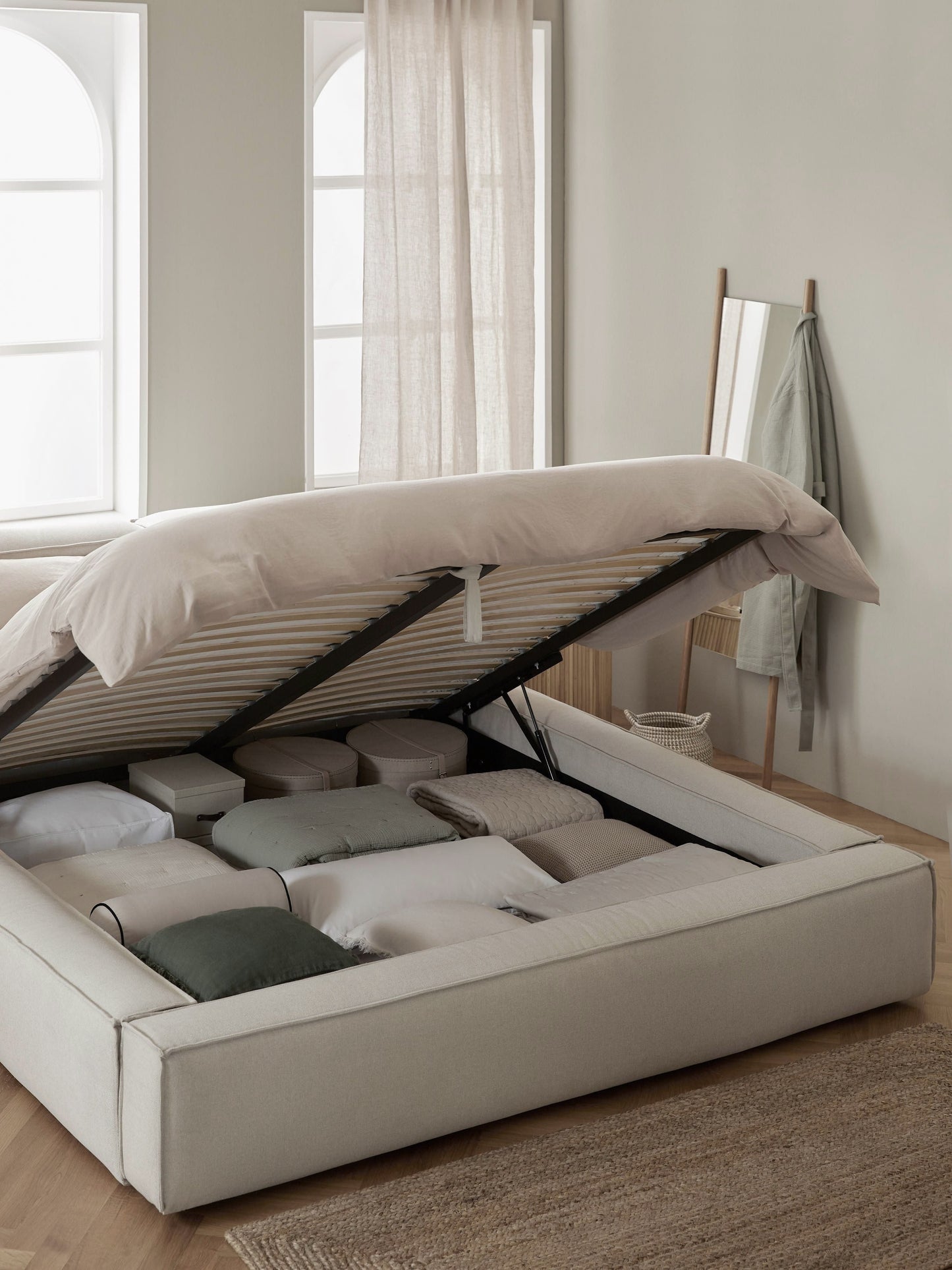 Lennon Upholstered Bed with Storage