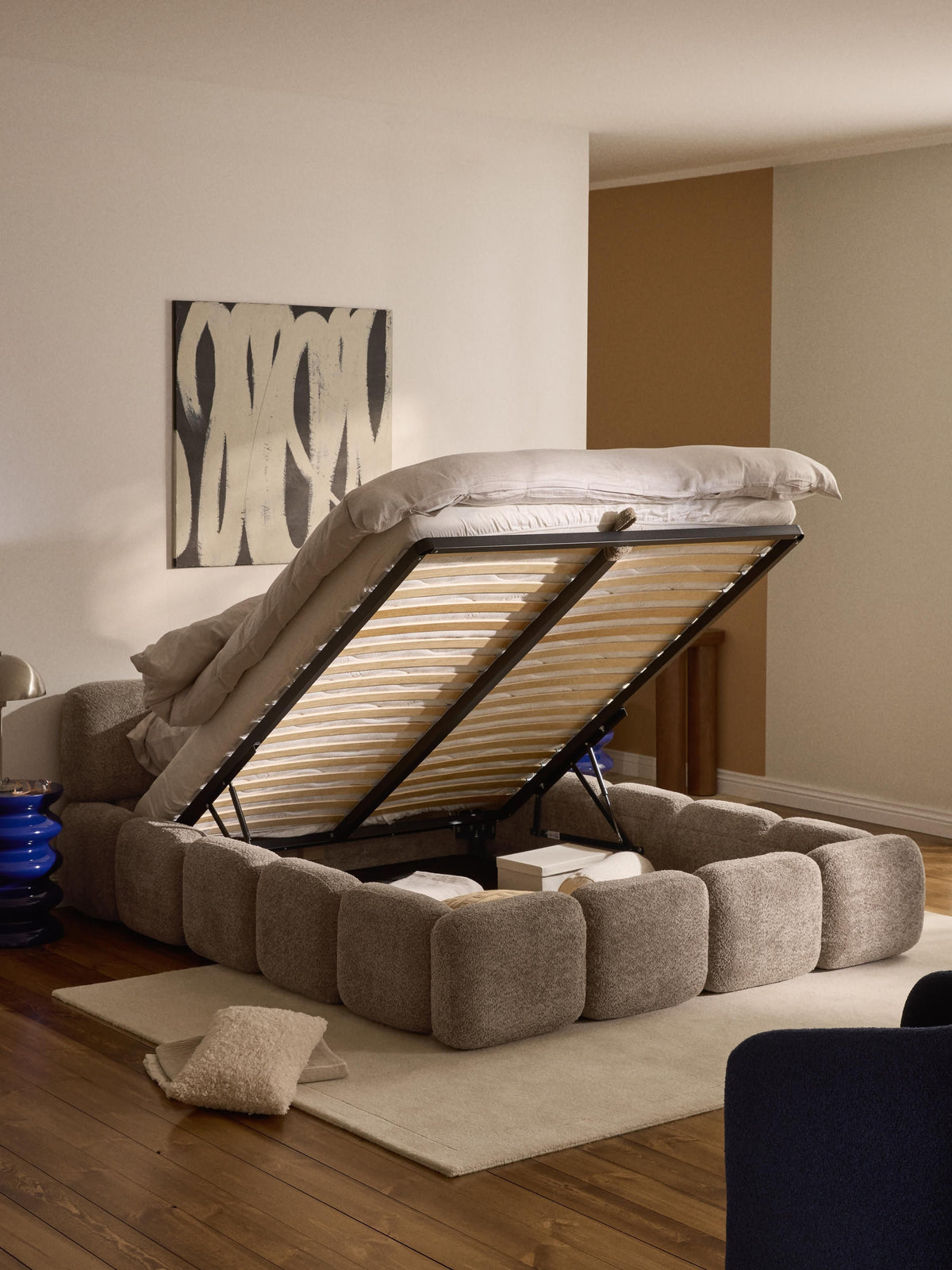 Tayla Upholstered Bed in Teddy Bouclé with Storage